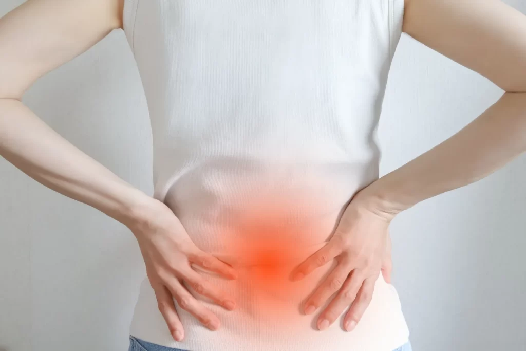 ぎっくり腰による腰部の炎症イメージ
